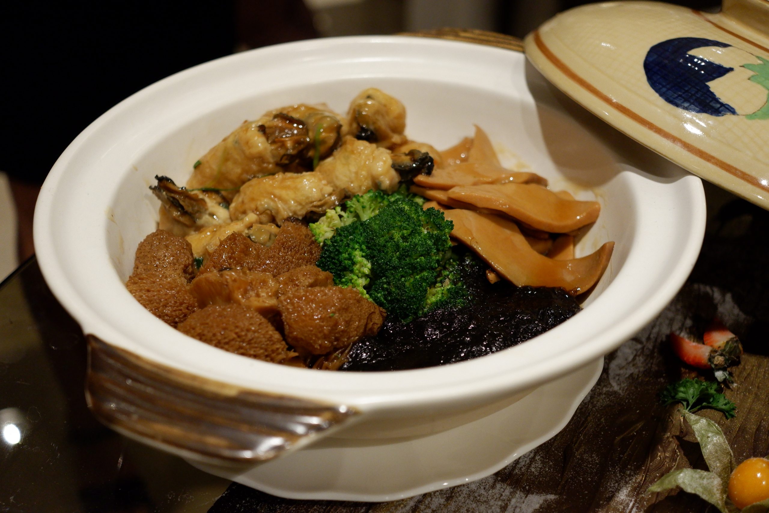 Braised Sangkan Oysters Balls Slice Shell Abalone Hericium Mushroom Sea Moss And Seasonal Vegetables 包你丰收发大财 蚝皇发财螺片猴头菇生根蚝士丸