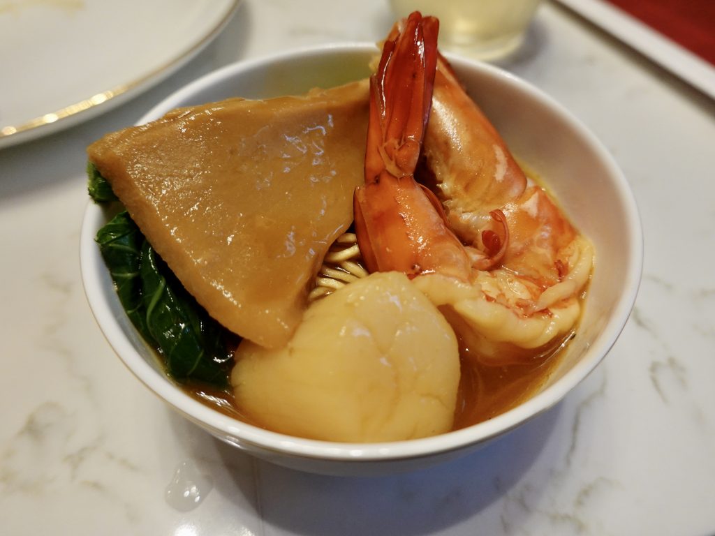 Crispy Egg Noodles with Tiger Prawn and Ginger in Lobster Broth 薑蔥龍蝦湯虎蝦煎生面 2Traditional “Beijing” Duck Served with Condiments 北京片皮鴨 | Jade Pavilion | Food For Thought