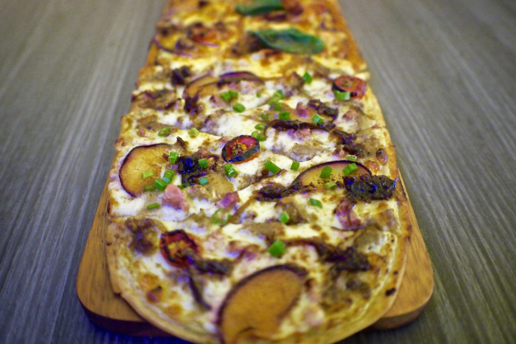 Duck Confit Pizza & Seafood Malaya Pizza | Knowhere Bangsar | Food For Thought
