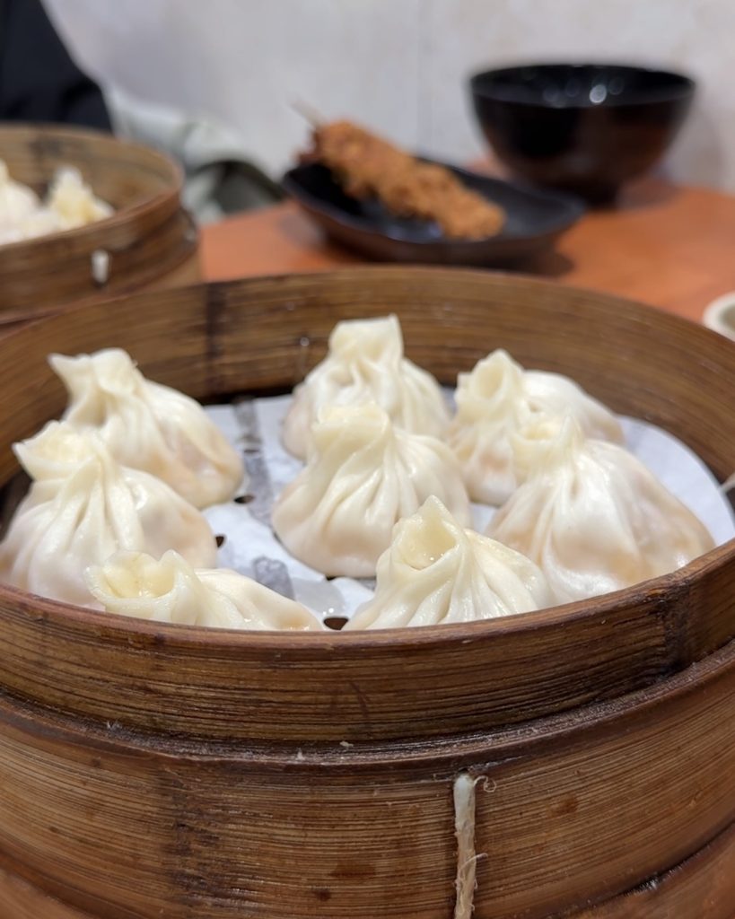 Lai Lai Xiao Long Bao 来来小笼包 | Shanghai City Guide | Food For Thought