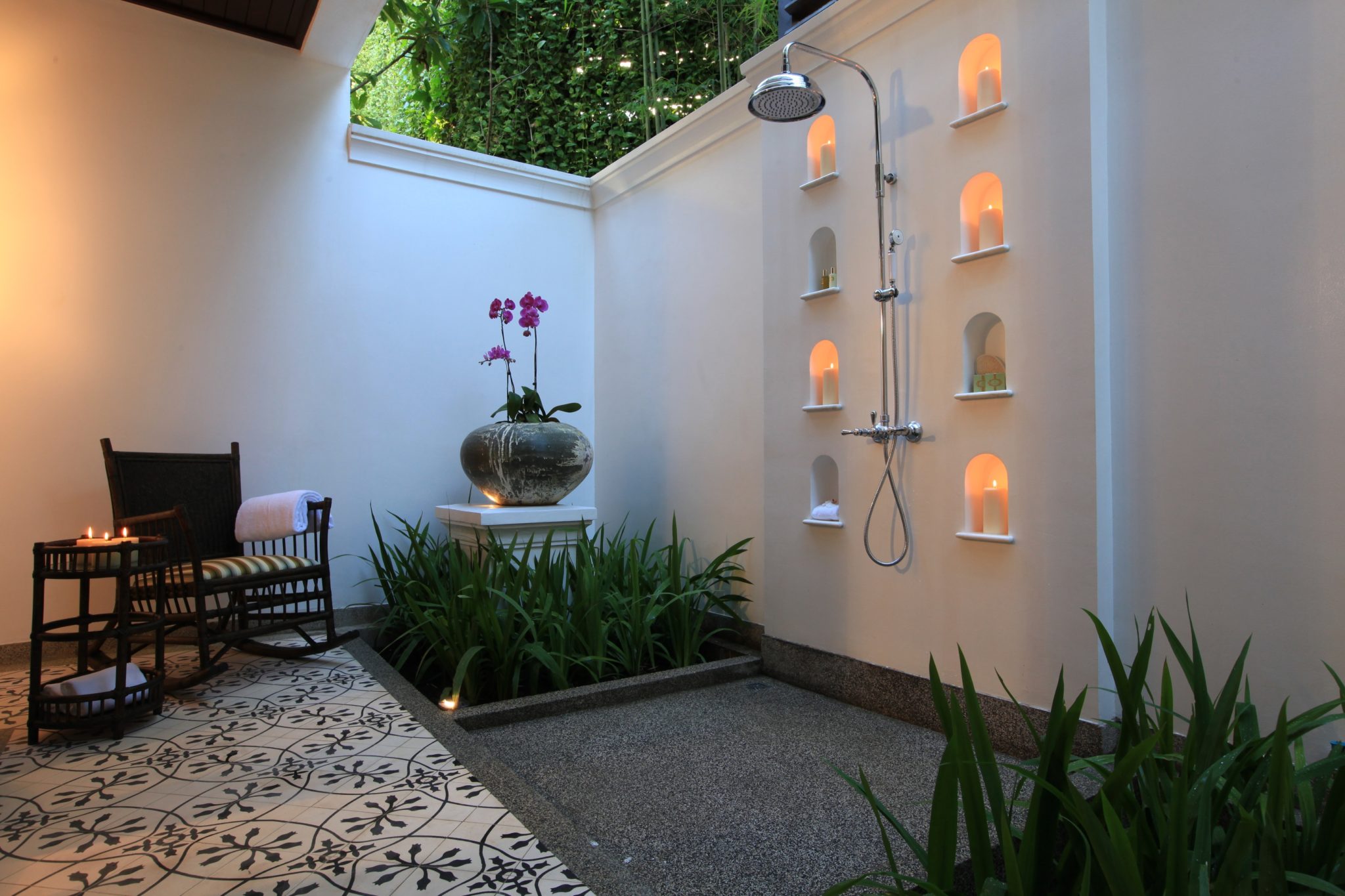 Outdoor Shower |East Borneo Suite | 137 Pillars House | Food For Thought